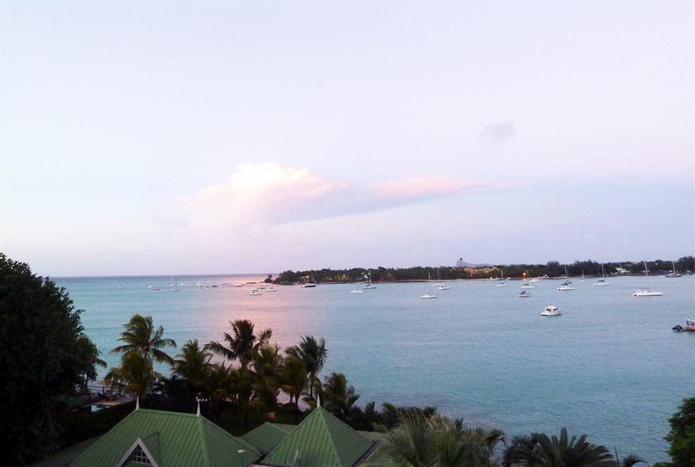 Le Lagon Grand Baie Exterior photo